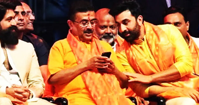 Suvendu Adhikari: সল্টলেকে রাবণ দহন উৎসবে একই মঞ্চে রাম রণবীরের সঙ্গে মুখ্যমন্ত্রী! 